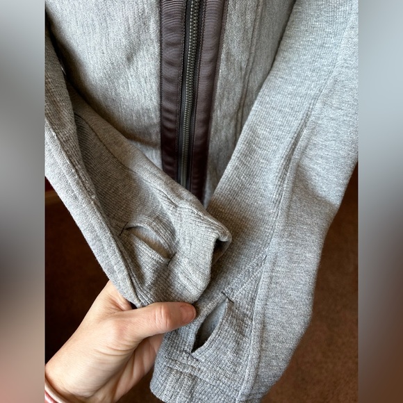Lululemon jacket - Picture 4 of 5